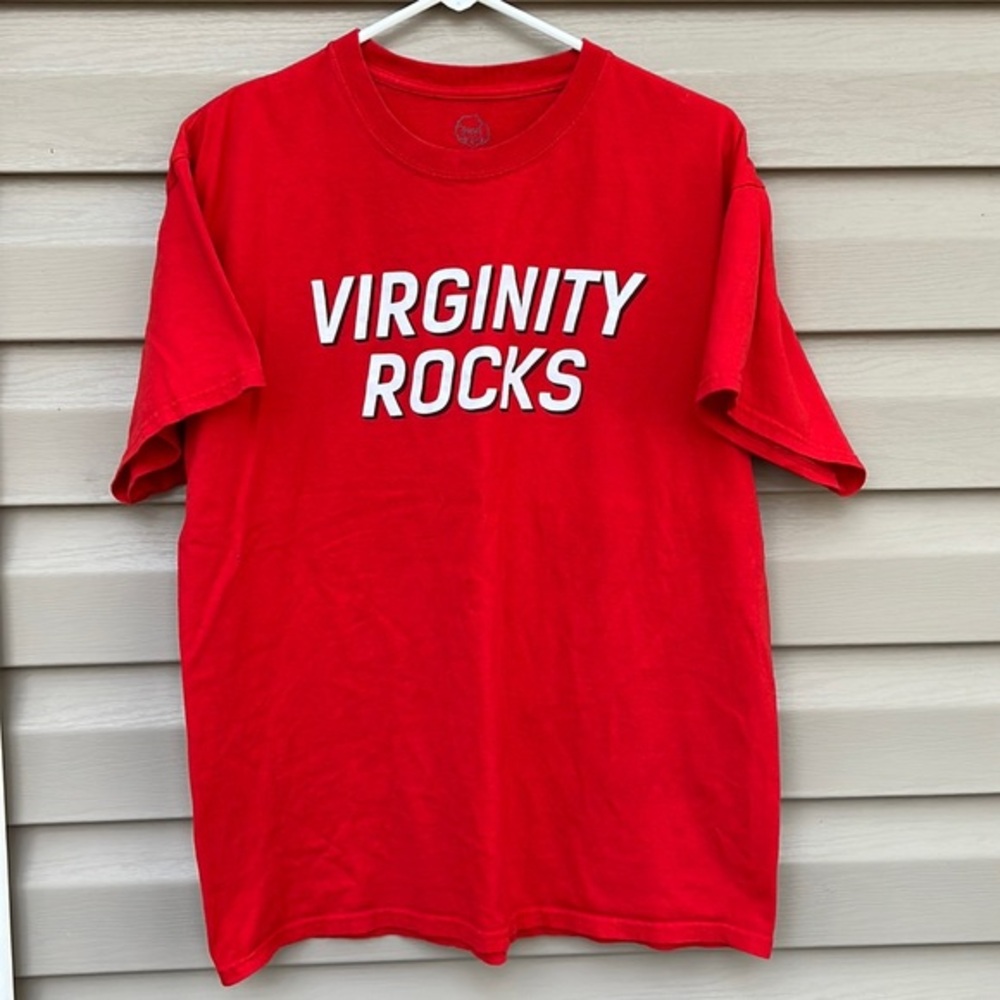 Danny Duncan mens red&white teeshirt